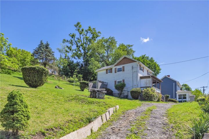 Property Photo:  123 High St  PA 15126 