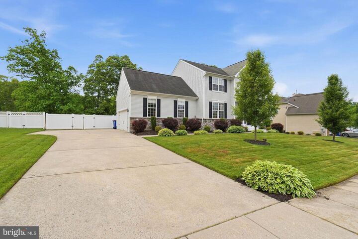 Property Photo:  3 Tomasello Drive  NJ 08332 