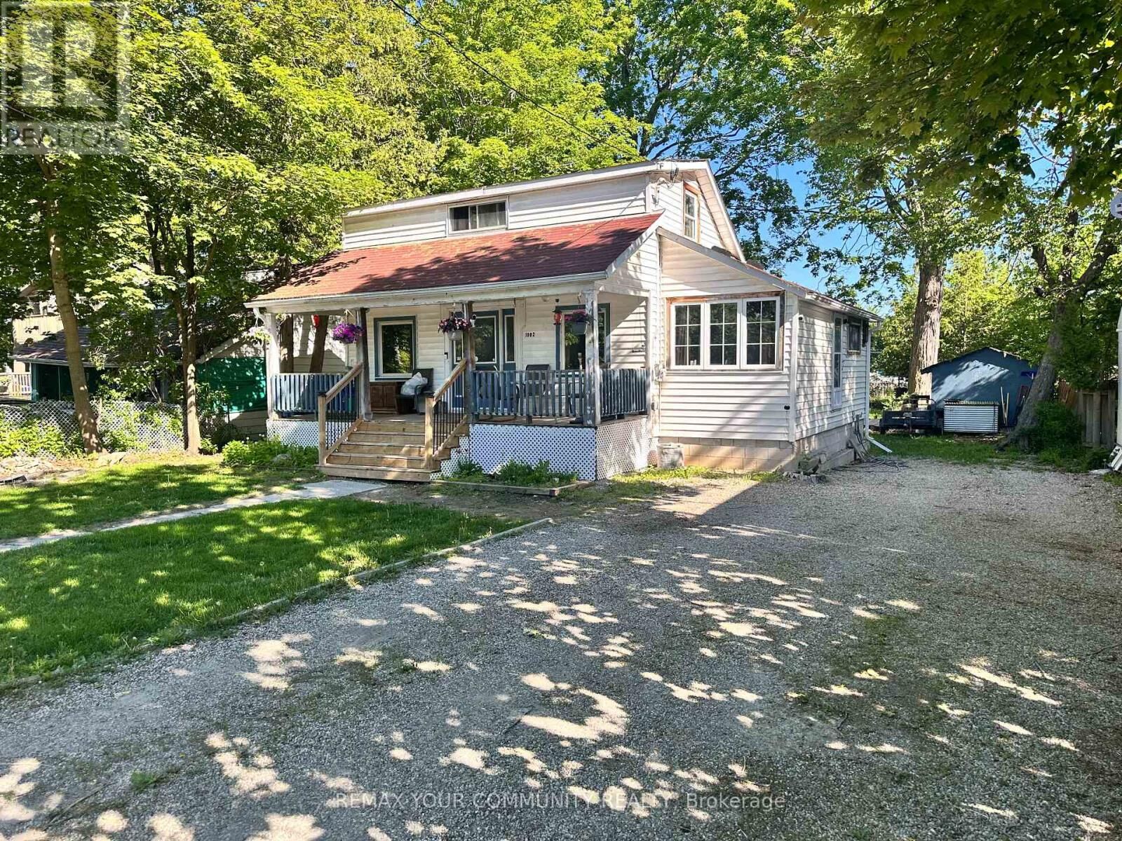 Photo de la propriété:  1002 Lake Drive East  ON L0E 1L0 