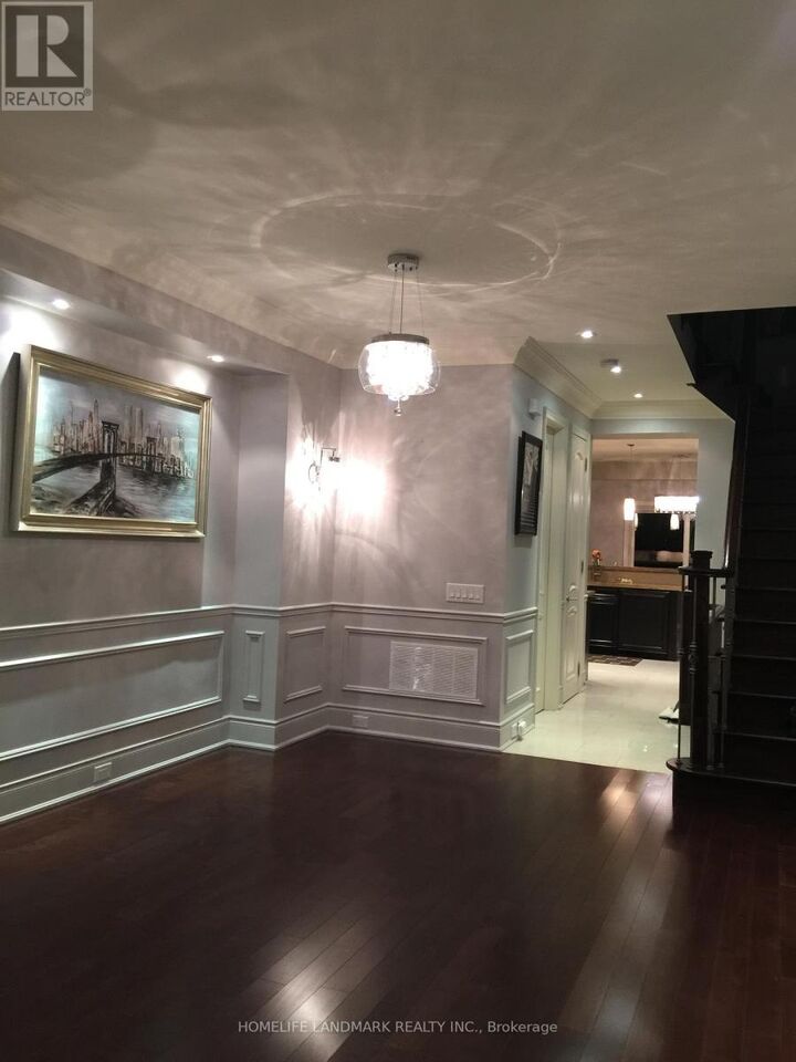 Property Photo:  50 Clairtrell Road  ON M2N 5J6 