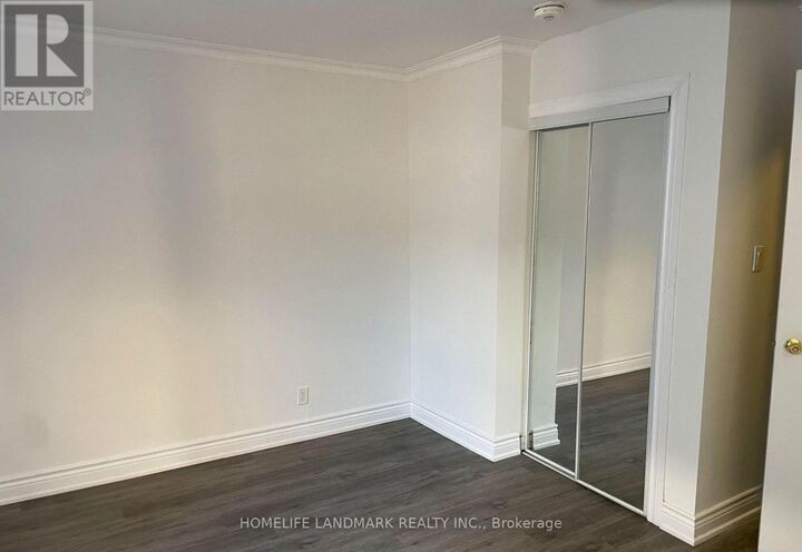 Property Photo:  676 Mount Pleasant Road 102  ON M4S 2N3 
