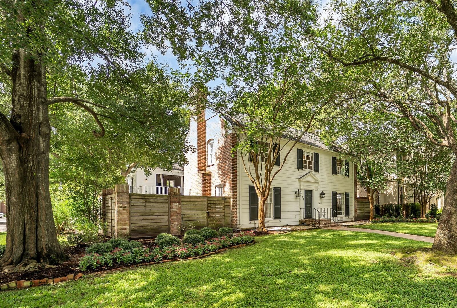 Property Photo: 3105 Locke Lane TX 77019