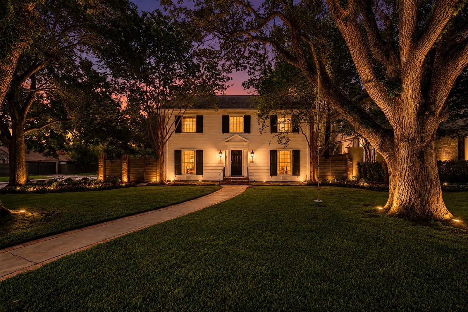 Property Photo:  3105 Locke Lane  TX 77019 