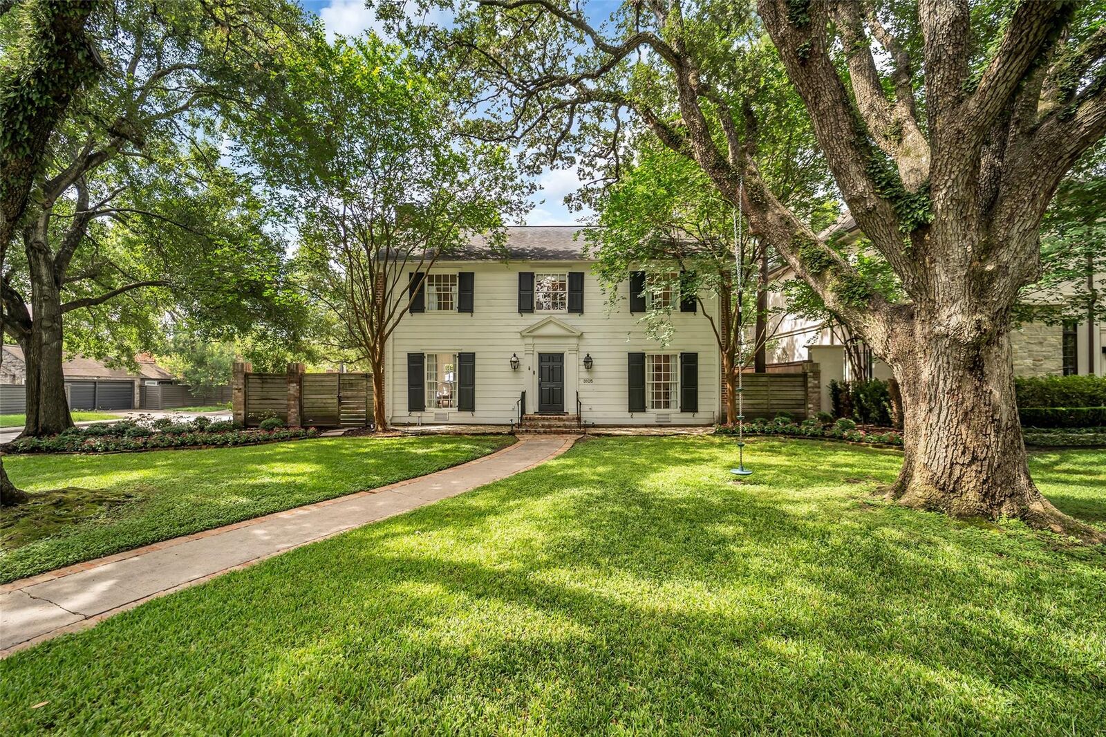 Property Photo:  3105 Locke Lane  TX 77019 