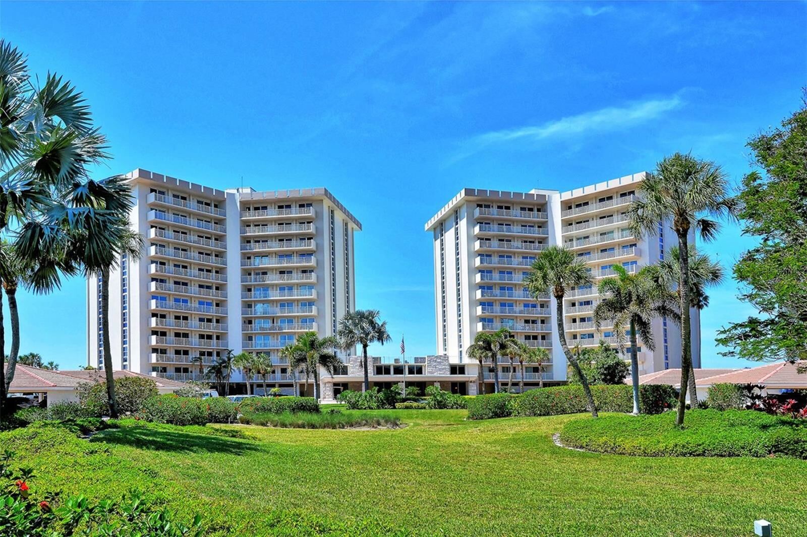 Property Photo: 2301 Gulf Of Mexico Drive 12N FL 34228