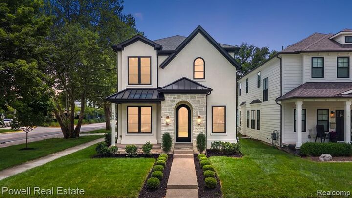 Property Photo:  1998 Hazel Street  MI 48009 6895 
