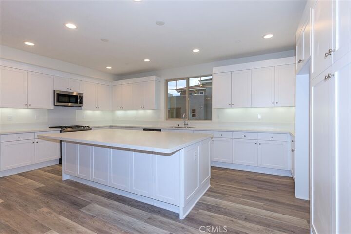Property Photo:  127 Episode  CA 92618 