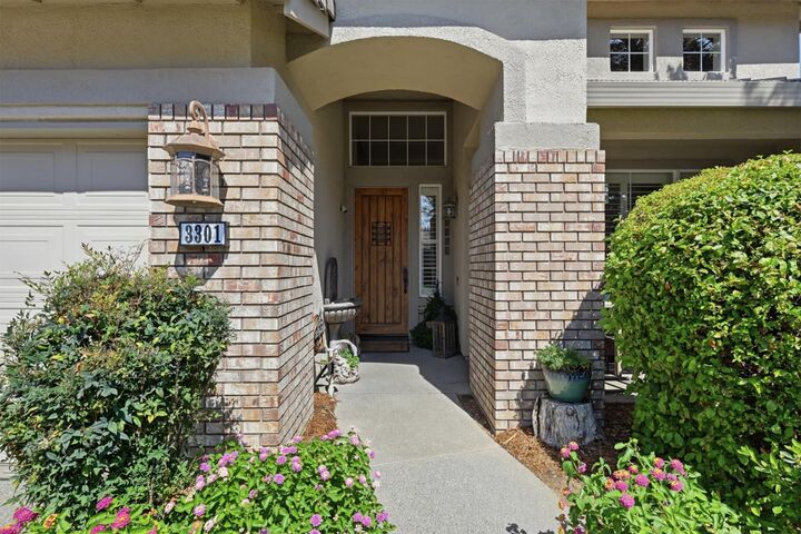 Property Photo:  3301 Stonehurst Drive  CA 95762 