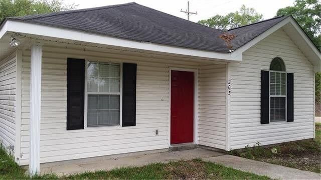 Property Photo:  205 2nd Street  LA 70452 