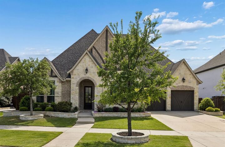 Property Photo: 4301 Porosa Lane TX 75078