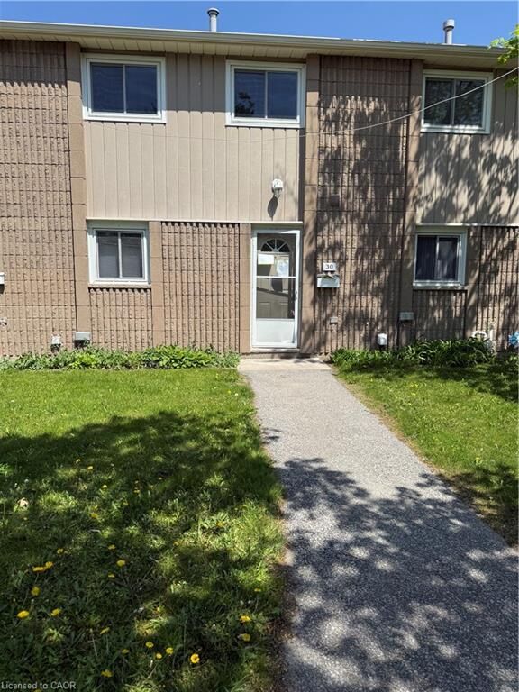 25 Upper Canada Drive 30 — photo 1