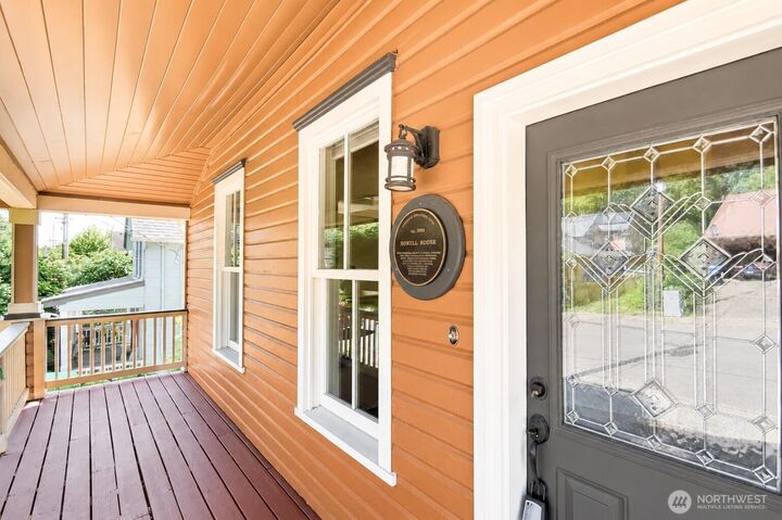 Property Photo:  413  Quince Street NE  WA 98506 