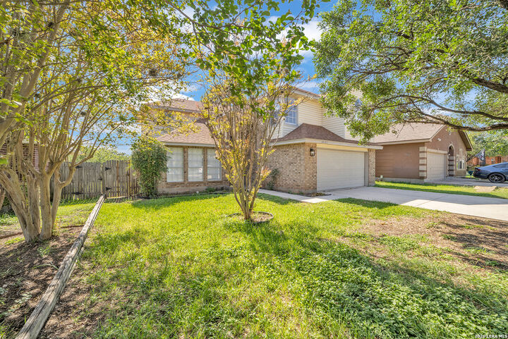 Property Photo:  10123 Shadyglen  TX 78240 