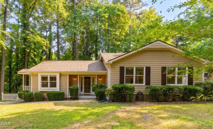 Property Photo:  5613 Oldtowne Road  NC 27612 