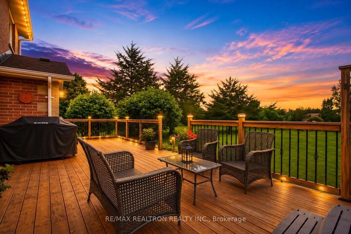 Property Photo:  36 Audubon Way  ON L0E 1A0 