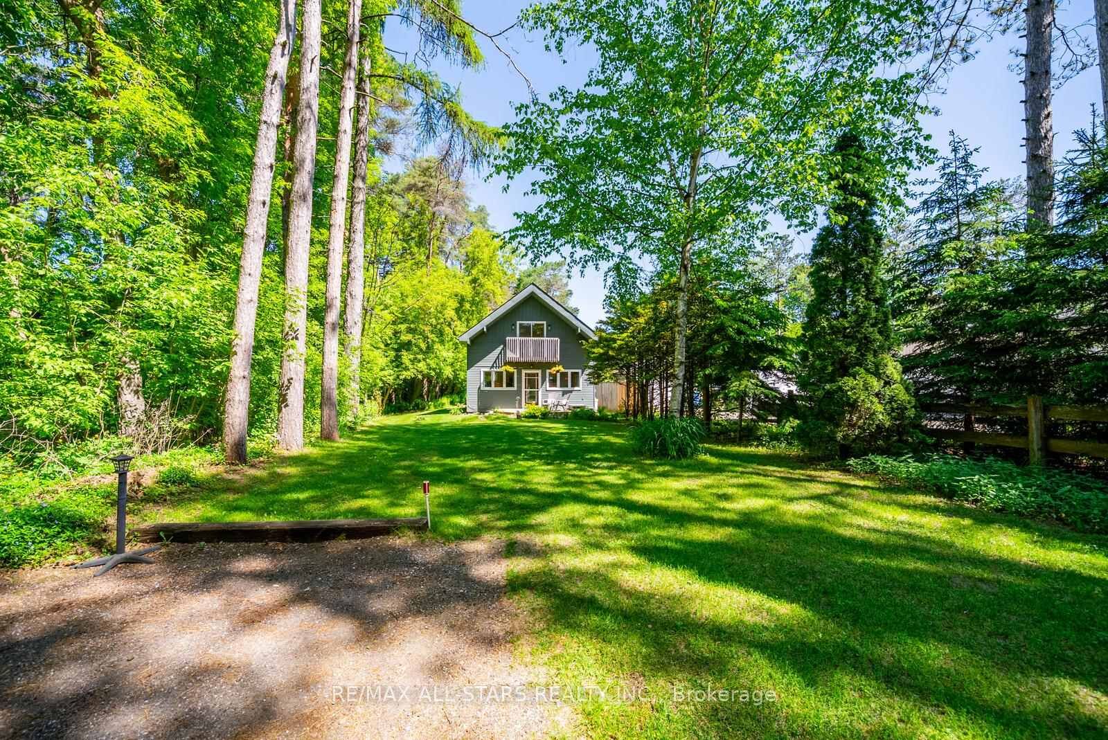 Property Photo: 5146 Cherry Street ON L4A 3X8