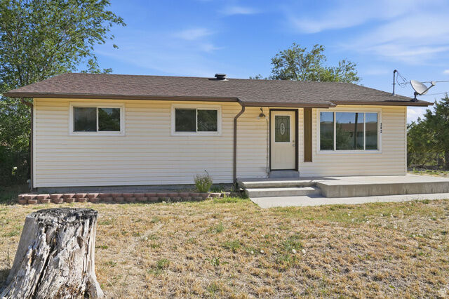 Property Photo:  382 W Plum St  UT 84029 