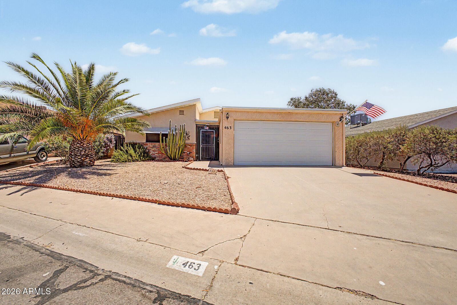 Property Photo: 463 S Olmo Circle AZ 85120