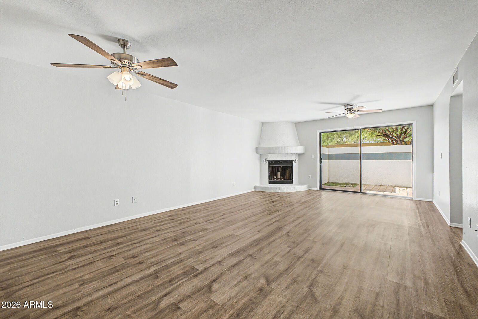 Property Photo:  1326 E Susan Lane  AZ 85288 
