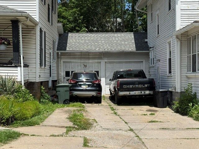 Property Photo:  452/450 W Main St  OH 44805 