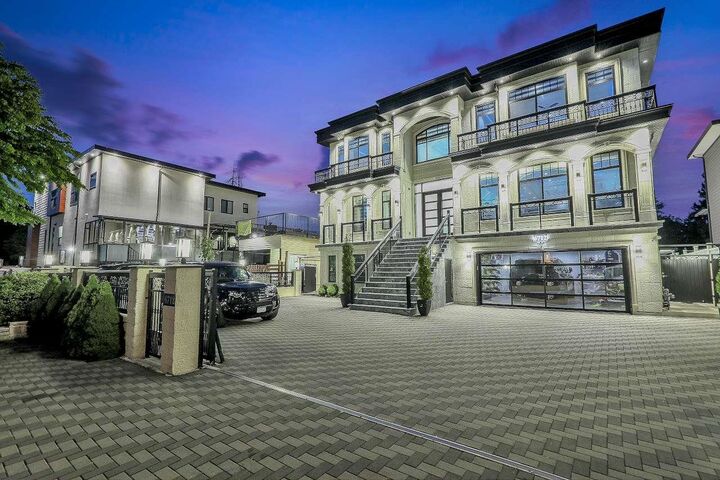 Property Photo: 6712 131A Street BC V3W 7P5