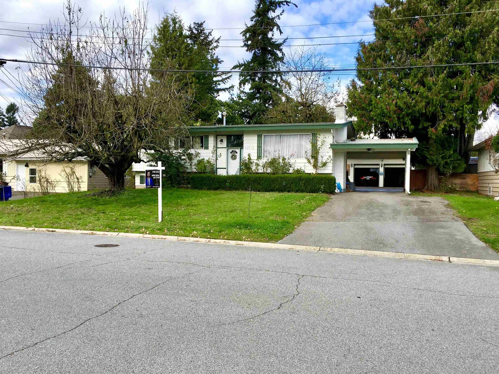 Property Photo: 33919 Fern Street BC V2S 1G4
