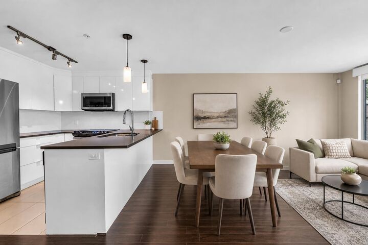 Property Photo:  4338 Commercial Street 211  BC V5N 5G6 