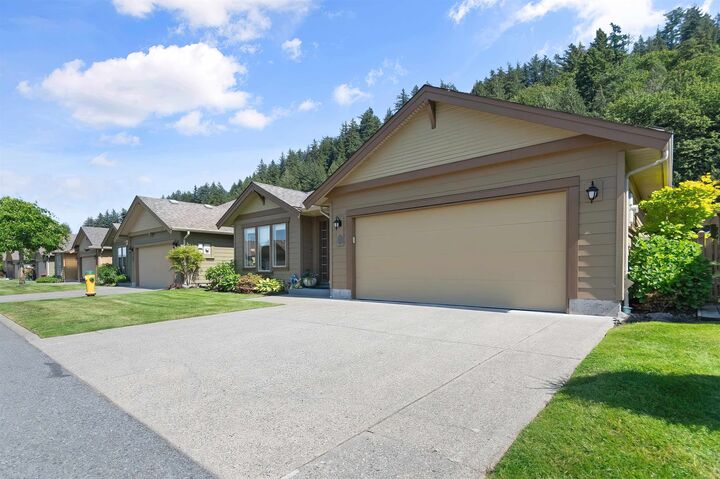 Property Photo: 46000 Thomas Road 174 BC V2R 5W6