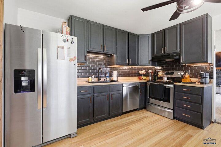 Property Photo: 1206 Woodlawn Dr SD 57701