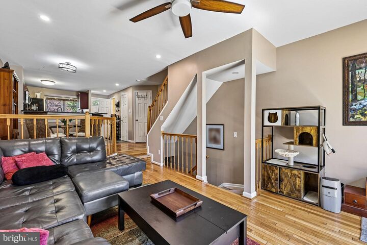 Property Photo:  5921 Sir Cambridge Way  VA 22315 