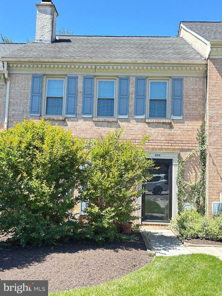 Property Photo:  904 Pritchet Court  PA 19425 