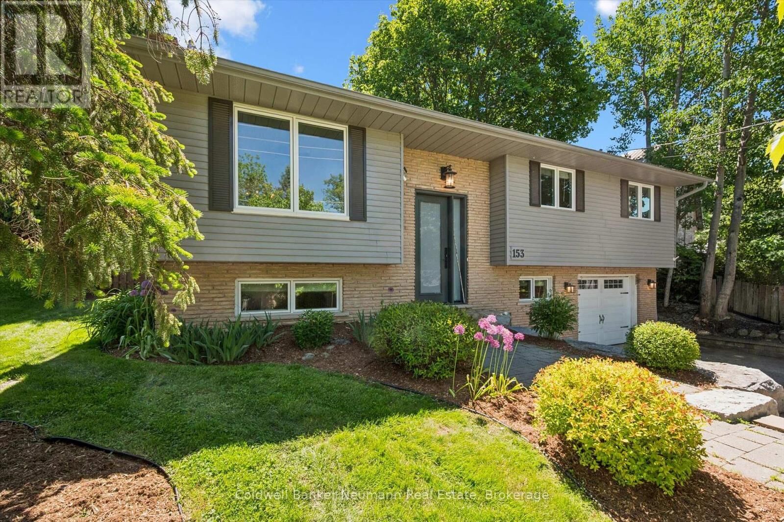 Property Photo:  153 Harris Street  ON N0B 2K0 