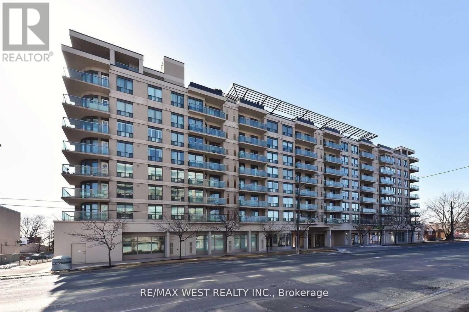Property Photo: 935 Sheppard Avenue West Ph810 ON M3H 2T7