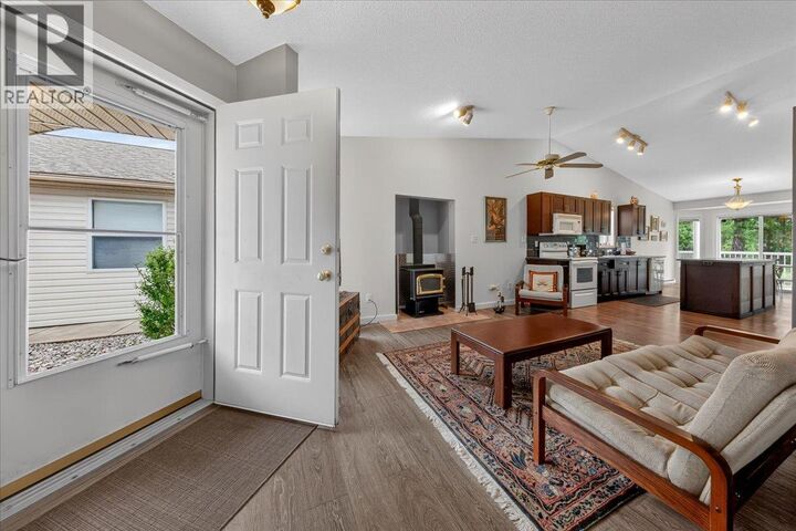 Property Photo: 7559 Columbia Avenue 3 BC V0A 1M0