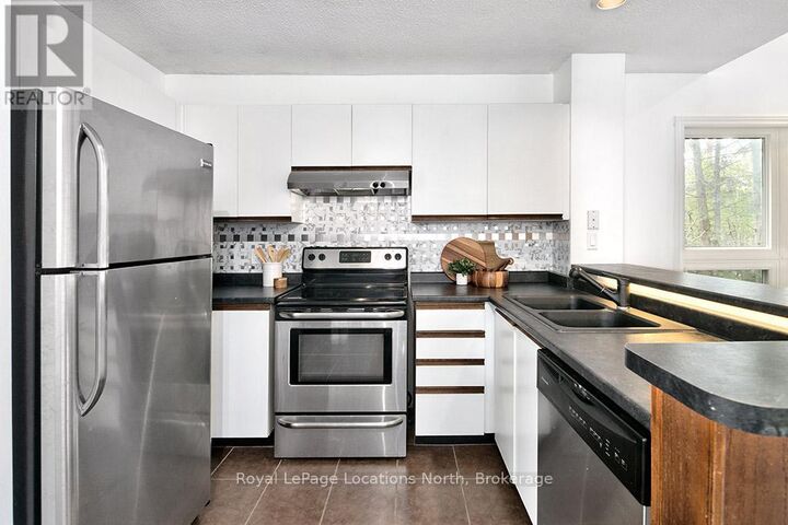 Property Photo:  49 Trott Boulevard 182  ON L9Y 5B8 