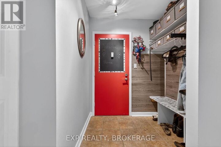Property Photo:  835 Milford Drive 105  ON K7P 1A7 