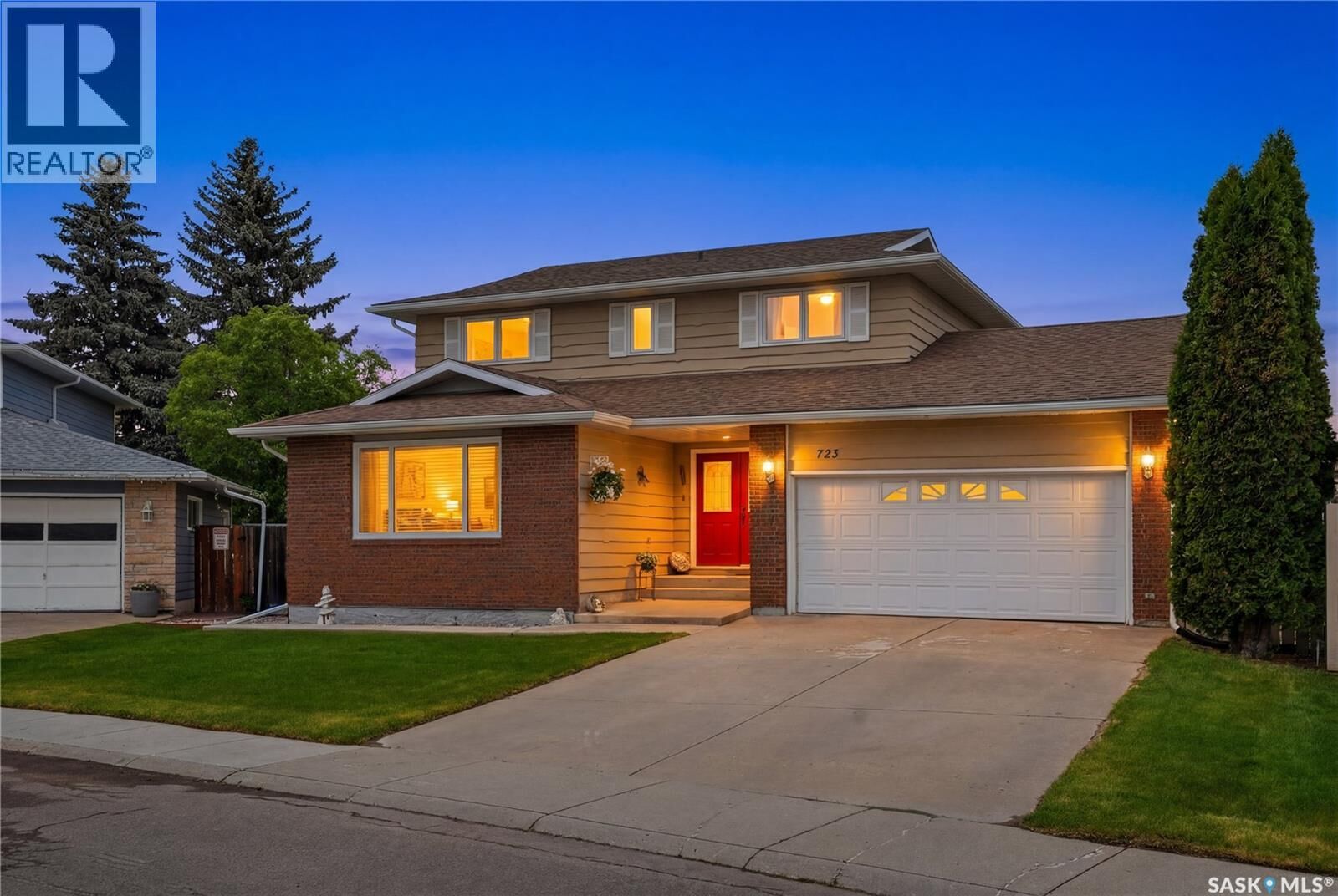 Property Photo:  723 Candle Court  SK S7K 4Z9 
