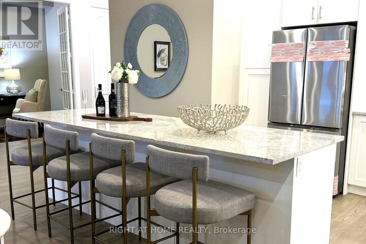 Property Photo:  90 Orchard Point Road 705  ON L3V 8K4 