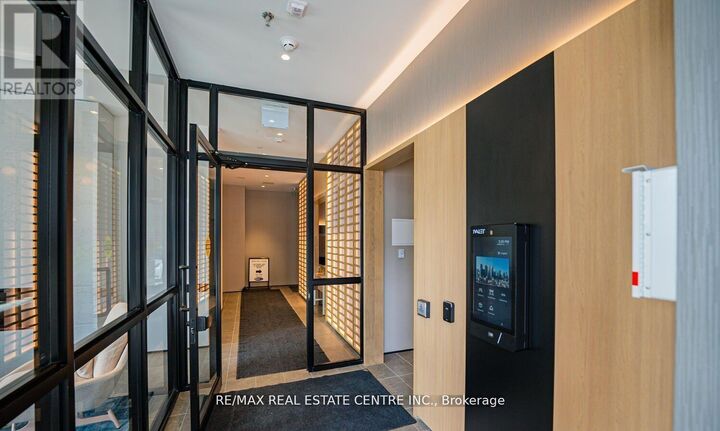 Property Photo:  770 Whitlock Avenue 815  ON L9E 2B2 