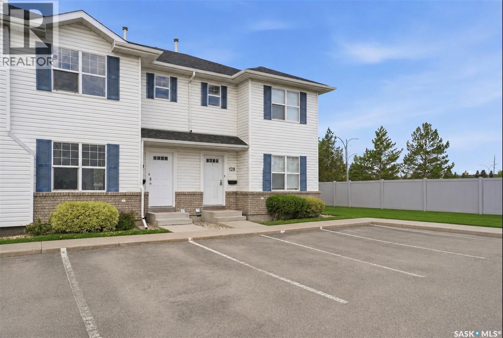 Property Photo:  129 203 Herold Terrace  SK S7V 1H7 