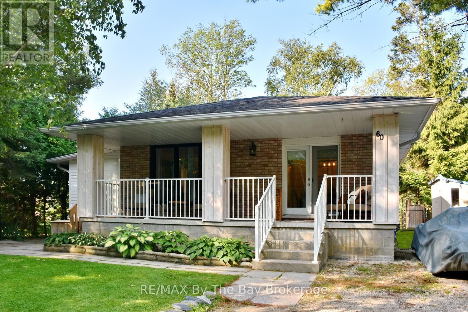Property Photo:  60 57th Street South  ON L9Z 1W5 