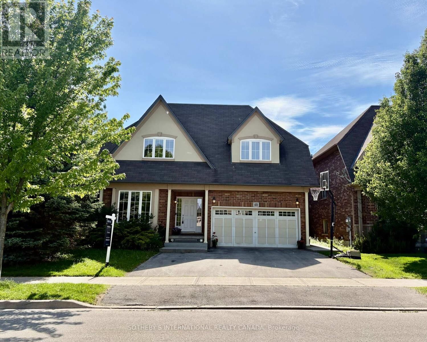 Property Photo:  40 Maplevale Drive  ON L9G 0C5 