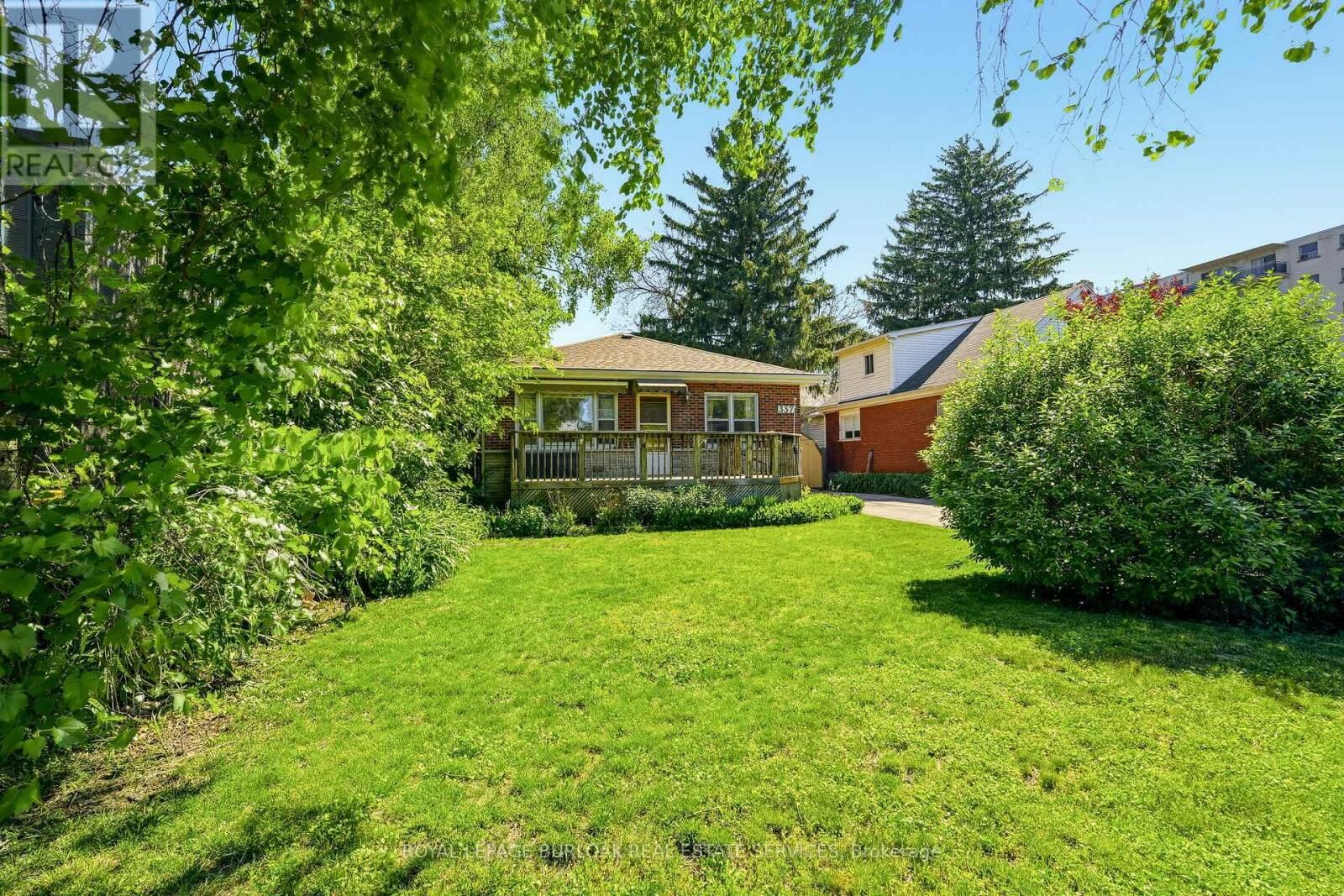 Property Photo:  337 St. Paul Street  ON L7R 3K2 