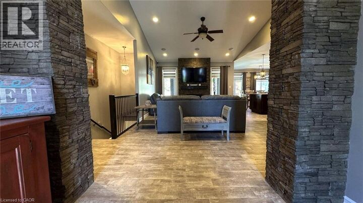 Property Photo:  318 East Puce Road  ON N8L 0C6 