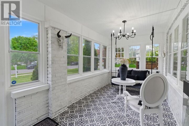 Property Photo:  59 Bagot Street  ON L1M 1A1 