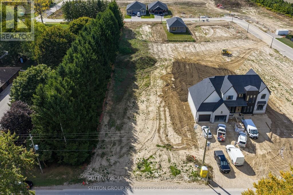 Property Photo:  21839 Fairview Road  ON N0M 2P0 