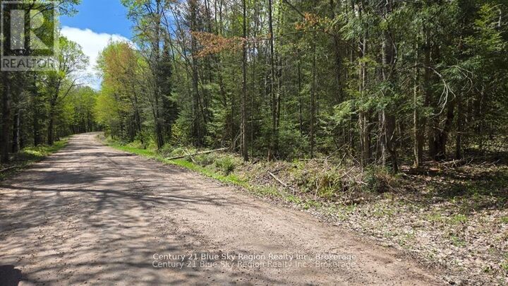 Photo de la propriété:  Village Road  ON P0H 1Z0 