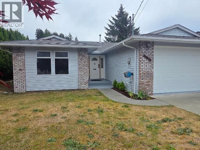 Property Photo: 4706 Ontario Ave BC V8A 5L6