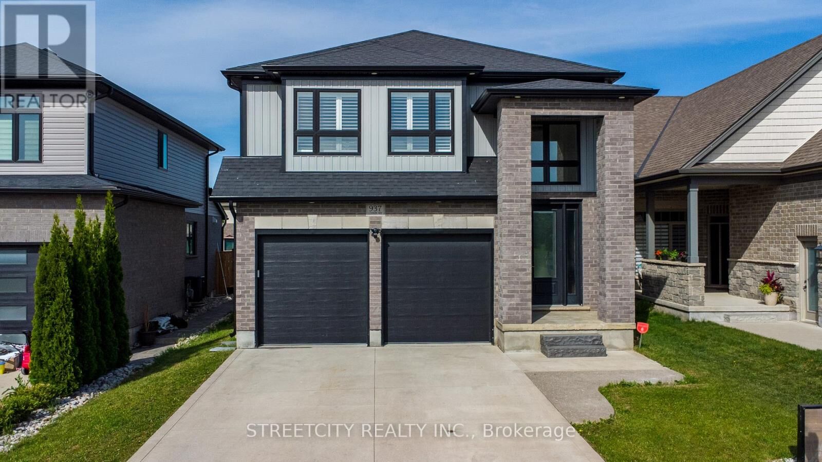 Property Photo:  937 Lennon Way  ON N6G 0W9 