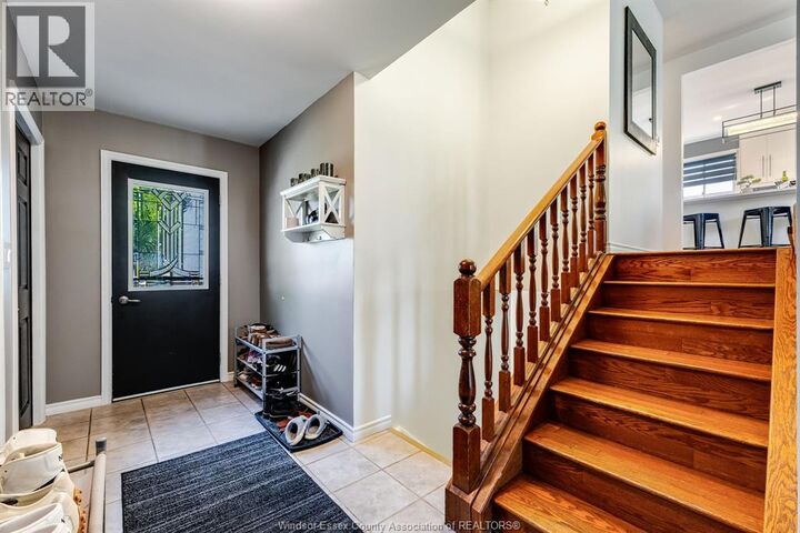 Property Photo:  1615 Elmwood Avenue  ON N9C 1Y6 